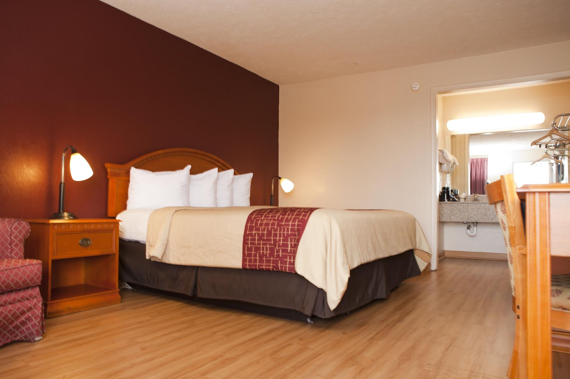 Red Roof Inn & Suites Jackson, Tn Eksteriør billede