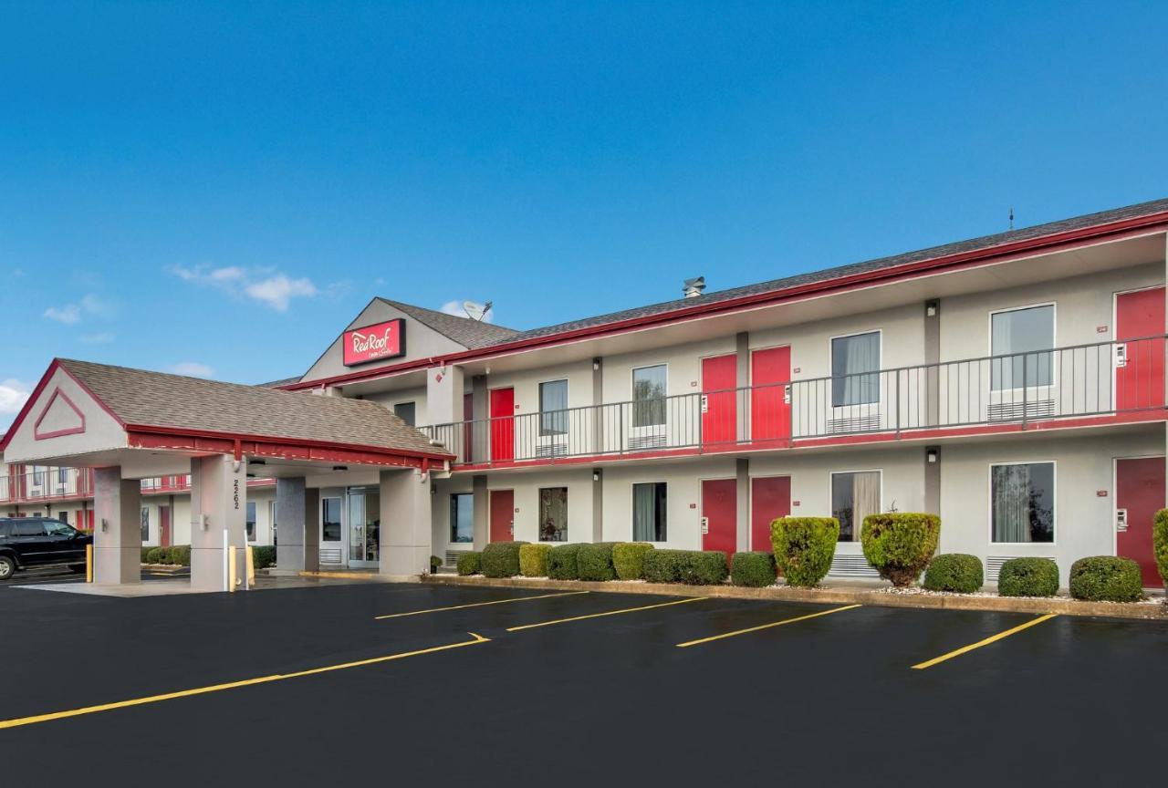 Red Roof Inn & Suites Jackson, Tn Eksteriør billede