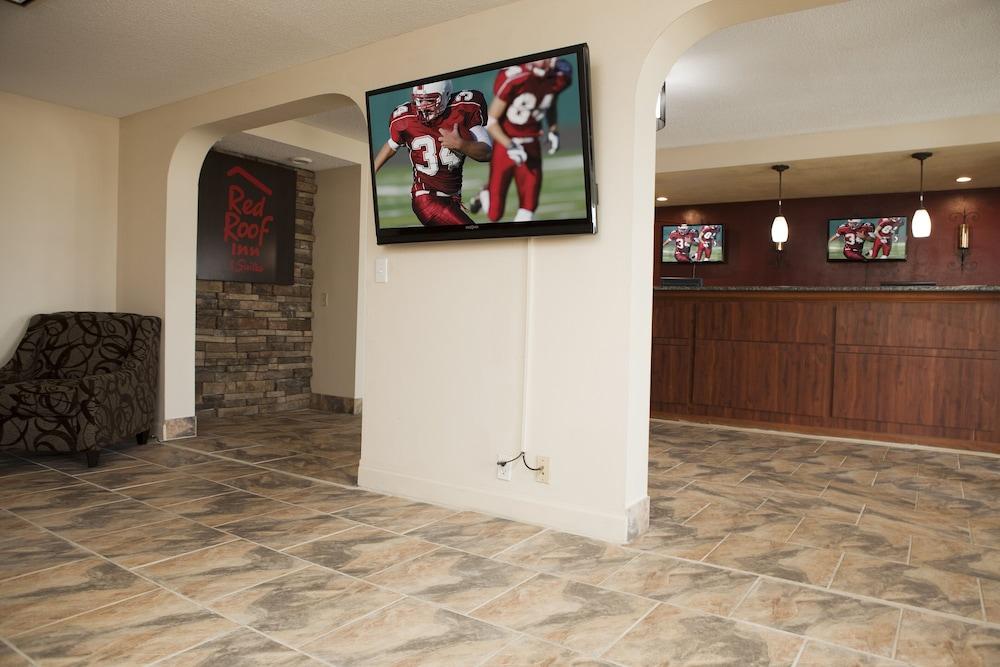 Red Roof Inn & Suites Jackson, Tn Eksteriør billede